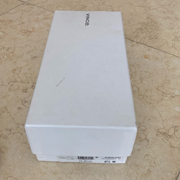 Vince Suede Sandals - Picture 5 of 7